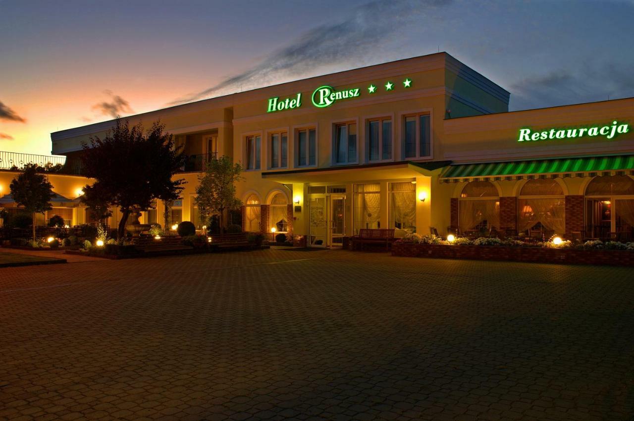 Hotel Renusz — Zdjęcia 1