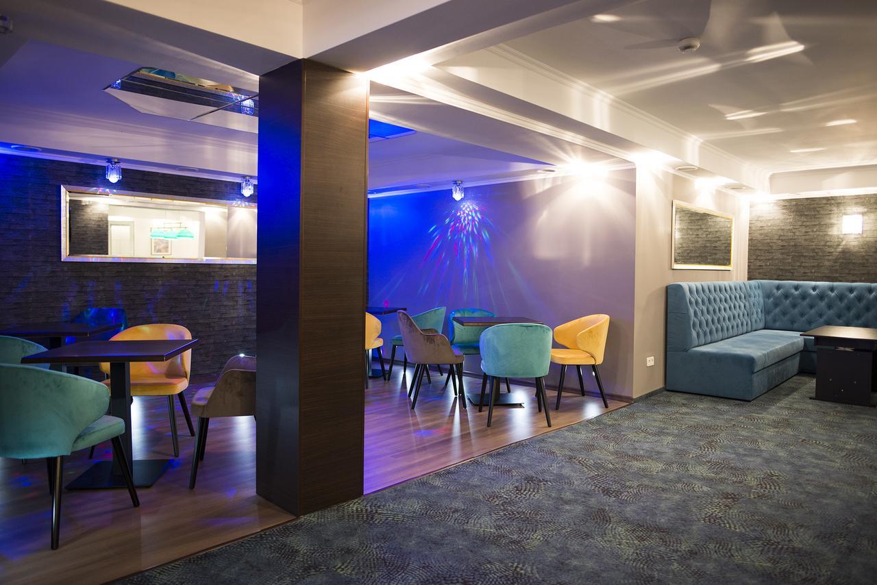 Hotel Renusz — Zdjęcia 3